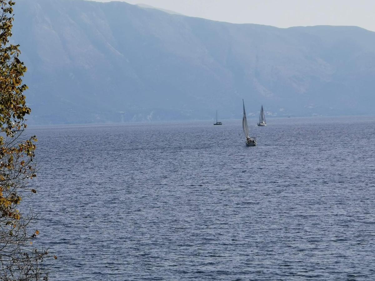 Lefkada Beach House Nikiana Eksteriør billede